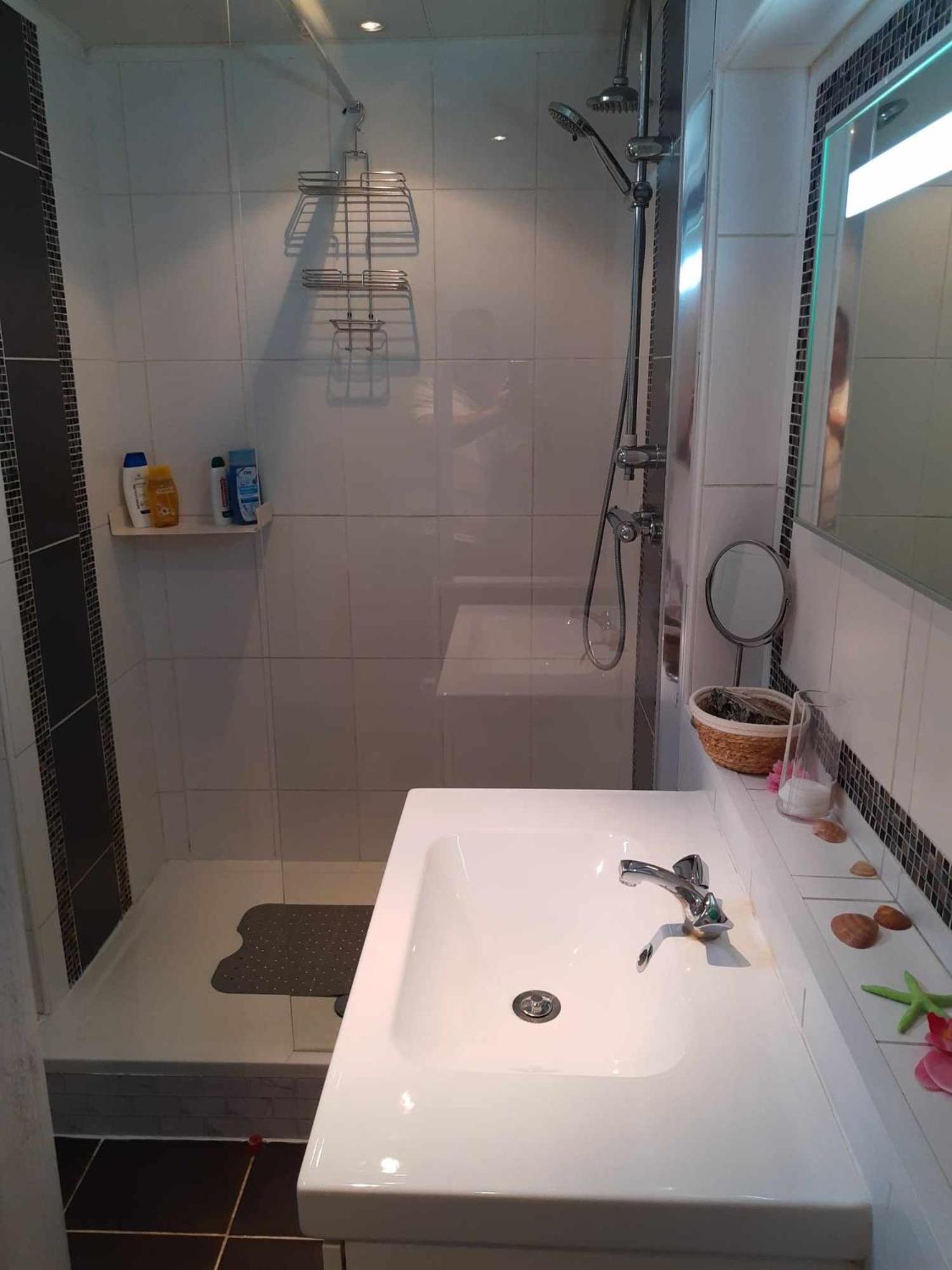 Agreable Maison Avec Cour A 10Min De Liege Herstal Dış mekan fotoğraf
