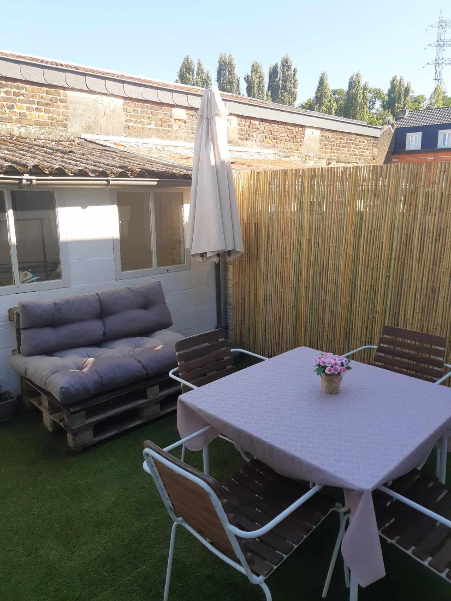 Agreable Maison Avec Cour A 10Min De Liege Herstal Dış mekan fotoğraf
